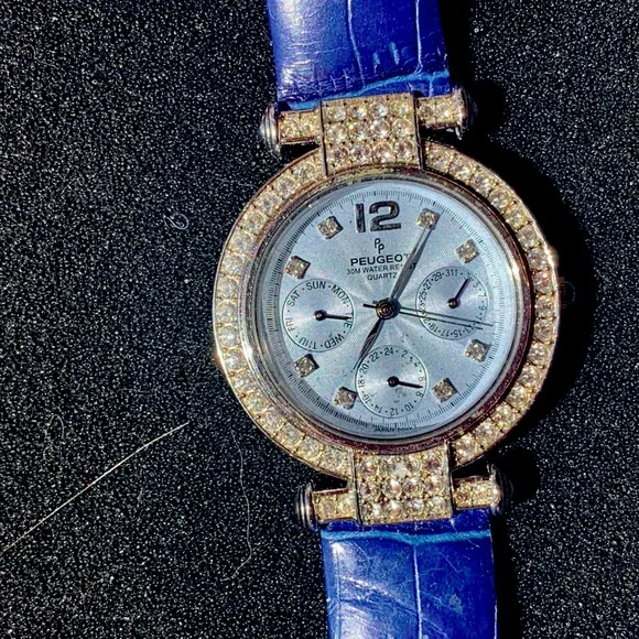 Peugeot 338  Ladies Watch. Swarovski     Crystals        Gorgeous PEUGEOT WOMEN main image 3